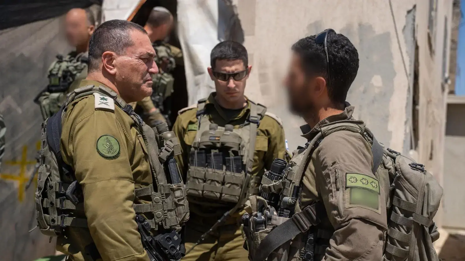הרמטכ״ל אייל זמיר בסיור ברצועת עזה, 27 באוגוסט 2025 הרמטכ״ל אייל זמיר בסיור ברצועת עזה, 27 באוגוסט 2025