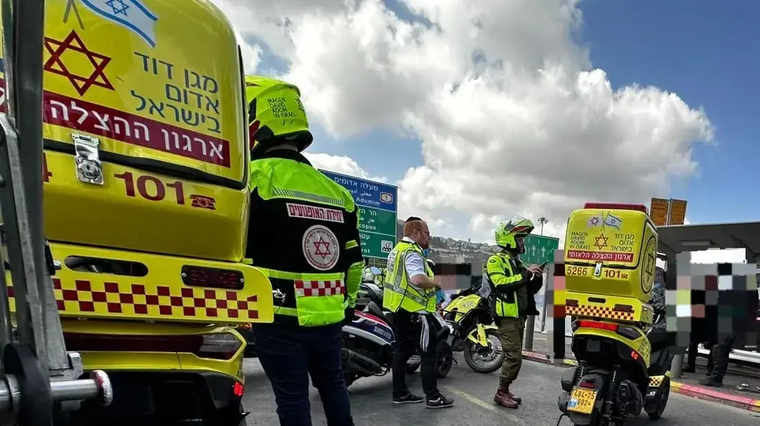 כוחות מד"א באירוע ירי בצומת רמות, ירושלים, 8 בספטמבר 2025