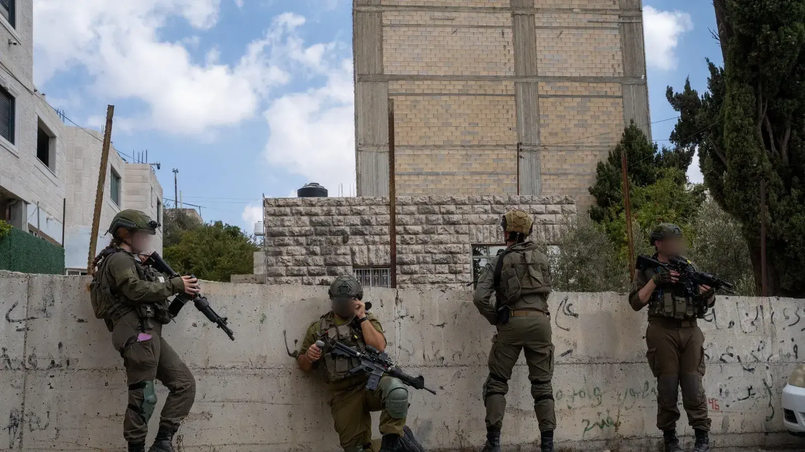 כוחות צה״ל מיפו את בתיהם של שני המחבלים שביצעו את הפיגוע בצומת רמות בירושלים, 9 בספטמבר 2025