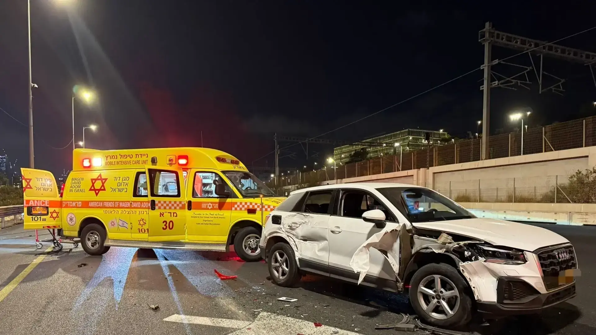 תאונת דרכים בה היה מעורב הזמר גידי גוב תאונת דרכים בה היה מעורב הזמר גידי גוב