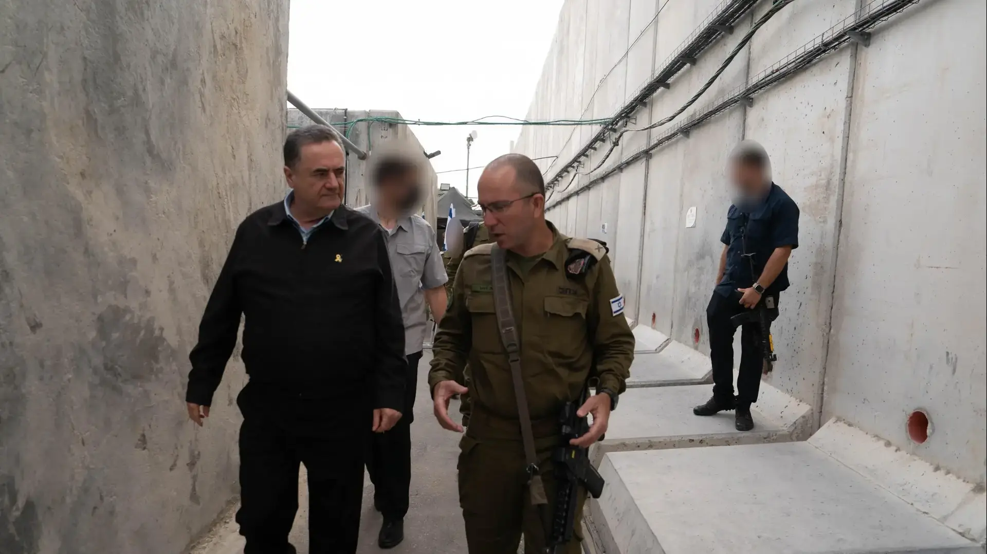 שר הביטחון ישראל כ"ץ בסיורבאוגדה 162, רצועת עזה, 16 בספטמבר 2025 שר הביטחון ישראל כ"ץ בסיורבאוגדה 162, רצועת עזה, 16 בספטמבר 2025
