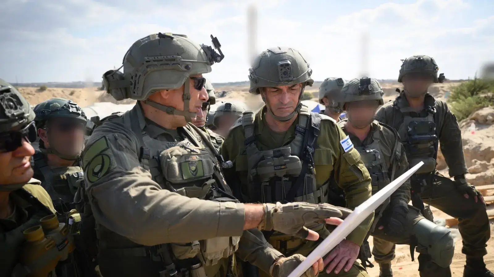 הרמטכ״ל, אייל זמיר, בסיור הערכת מצב ברצועת עזה, 16 בספטמבר 2025 הרמטכ״ל, אייל זמיר, בסיור הערכת מצב ברצועת עזה, 16 בספטמבר 2025