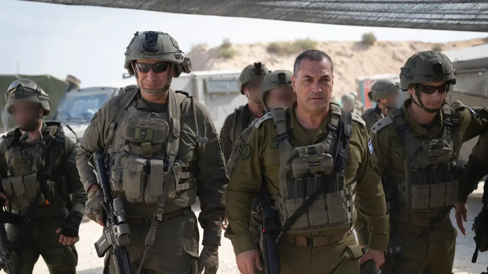 הרמטכ״ל, אייל זמיר, בסיור הערכת מצב ברצועת עזה, 16 בספטמבר 2025 הרמטכ״ל, אייל זמיר, בסיור הערכת מצב ברצועת עזה, 16 בספטמבר 2025
