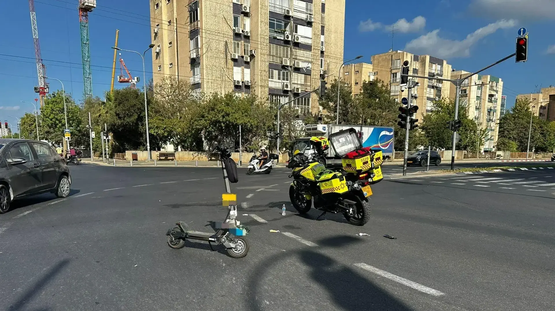 תאונת אופנוע בתל אביב, 17 בספטמבר 2025. תאונת אופנוע בתל אביב, 17 בספטמבר 2025.