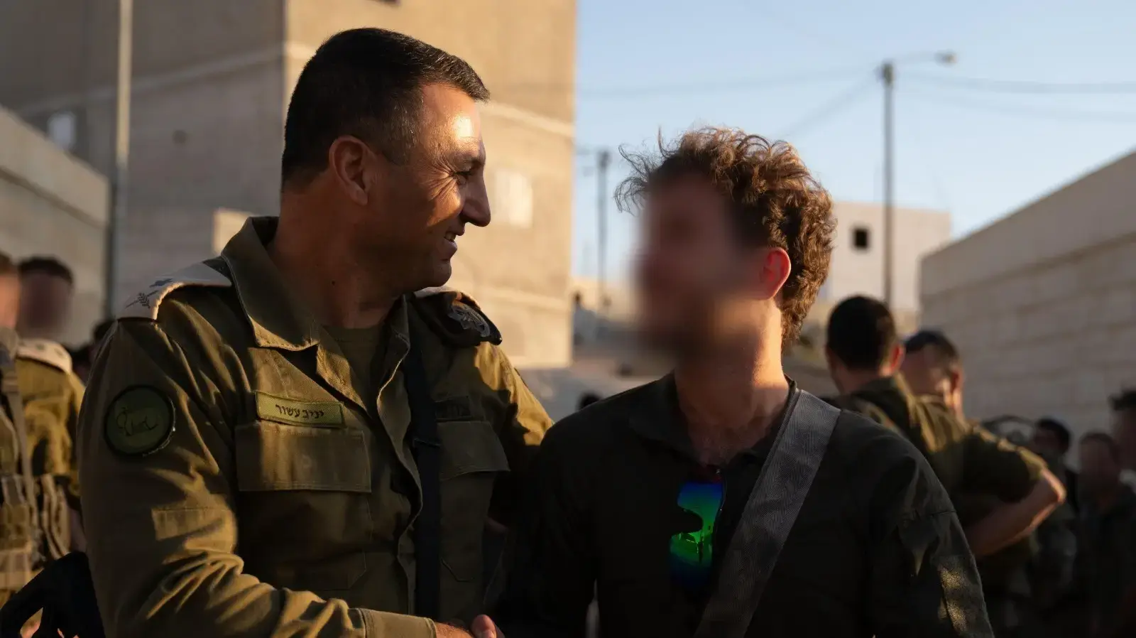 יניב עשור יניב עשור