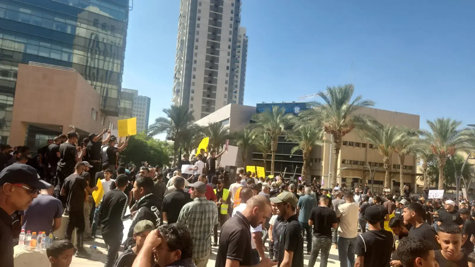 הפגנה של המגזר הבדואי בנגב, באר שבע, 18 בספטמבר 2025 הפגנה של המגזר הבדואי בנגב, באר שבע, 18 בספטמבר 2025