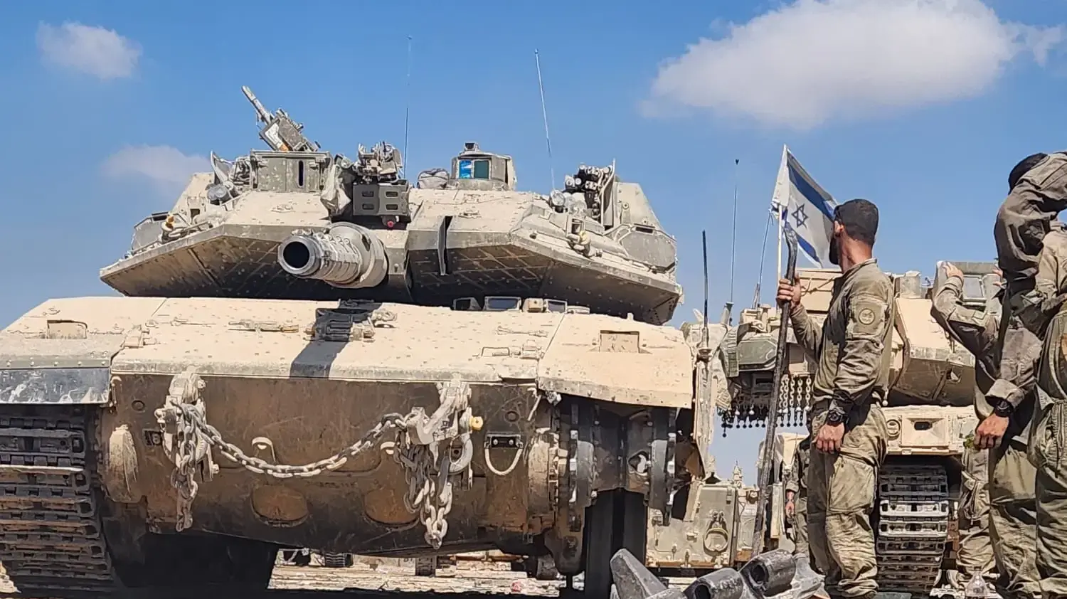 גדוד 75 נערך לכניסה לעיר עזה בשטחי הכינוס בעוטף