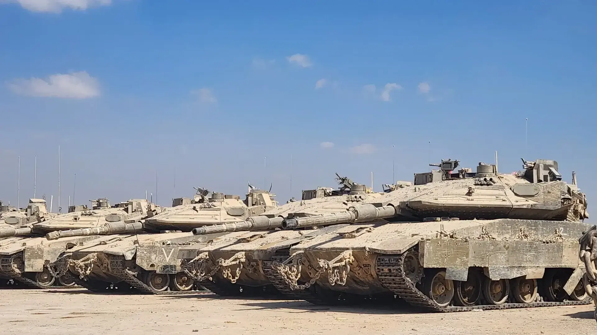 גדוד 75 נערך לכניסה לעיר עזה בשטחי הכינוס בעוטף גדוד 75 נערך לכניסה לעיר עזה בשטחי הכינוס בעוטף