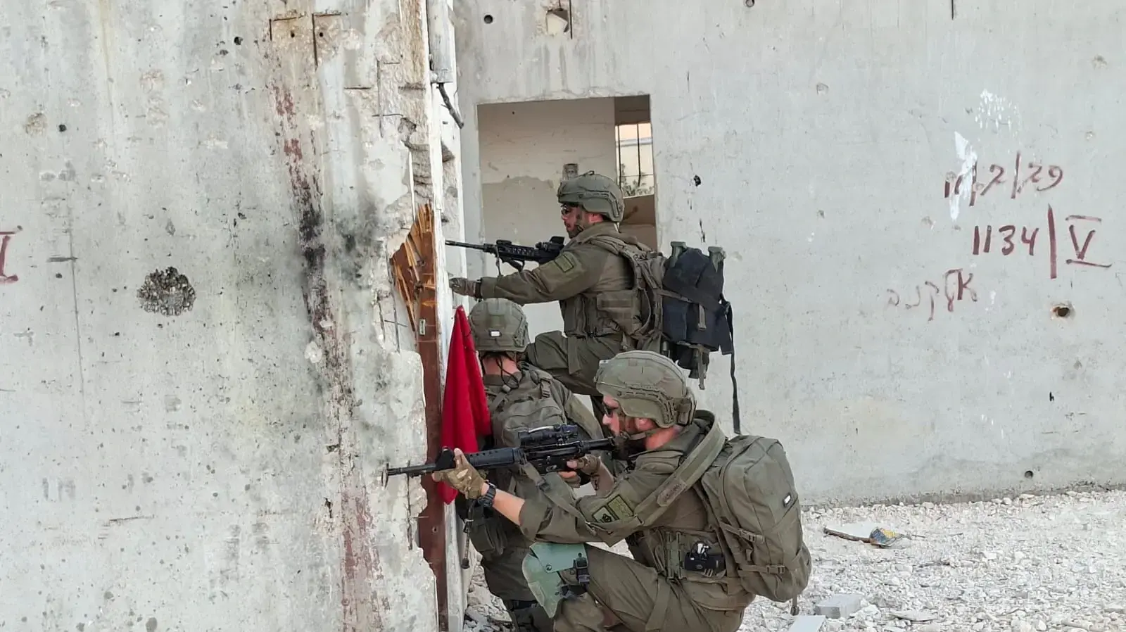 ביקור במחנה תבץ של חטיבת החשמונאים ביקור במחנה תבץ של חטיבת החשמונאים
