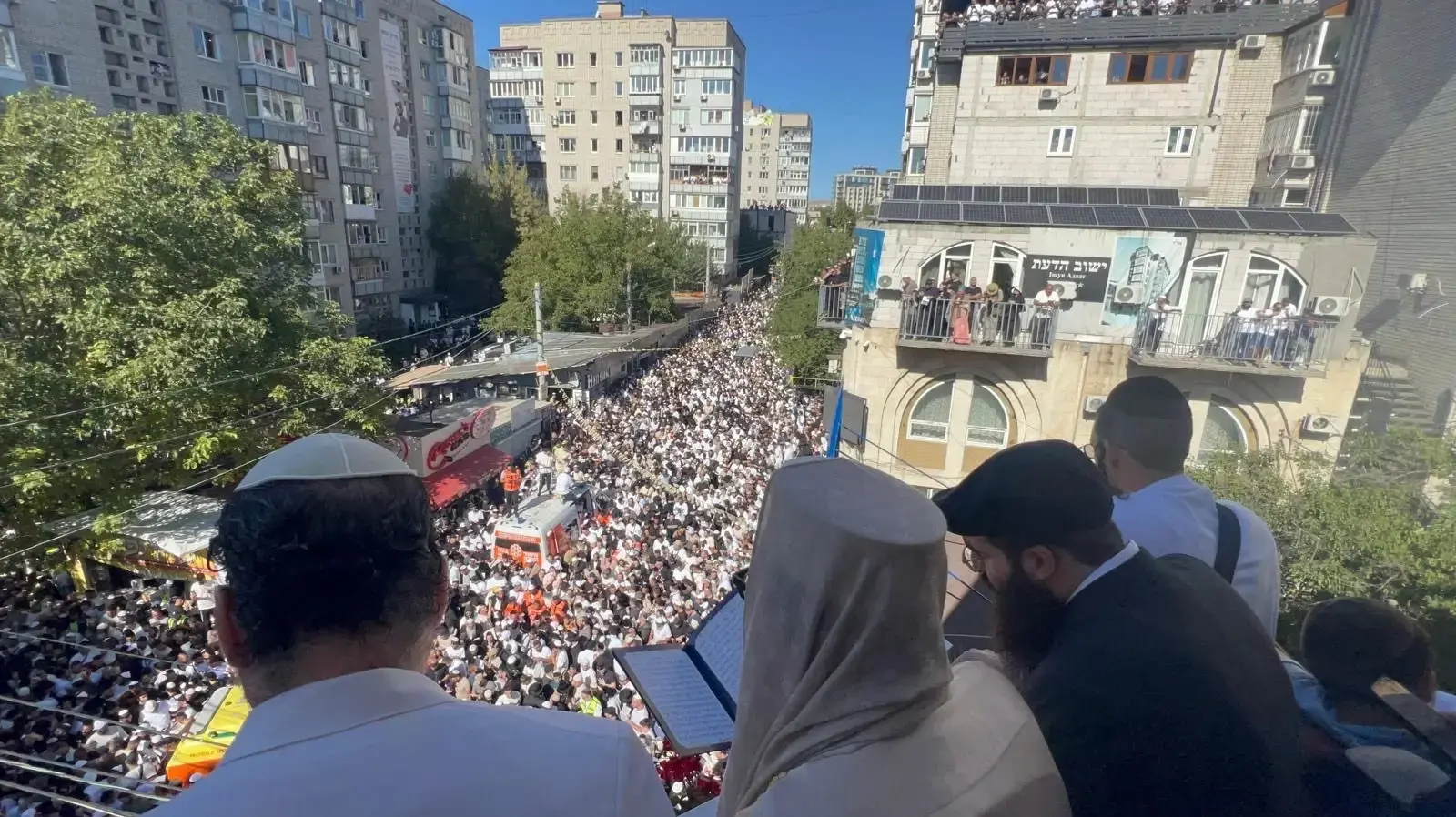 הרב פינטו באומן הרב פינטו באומן
