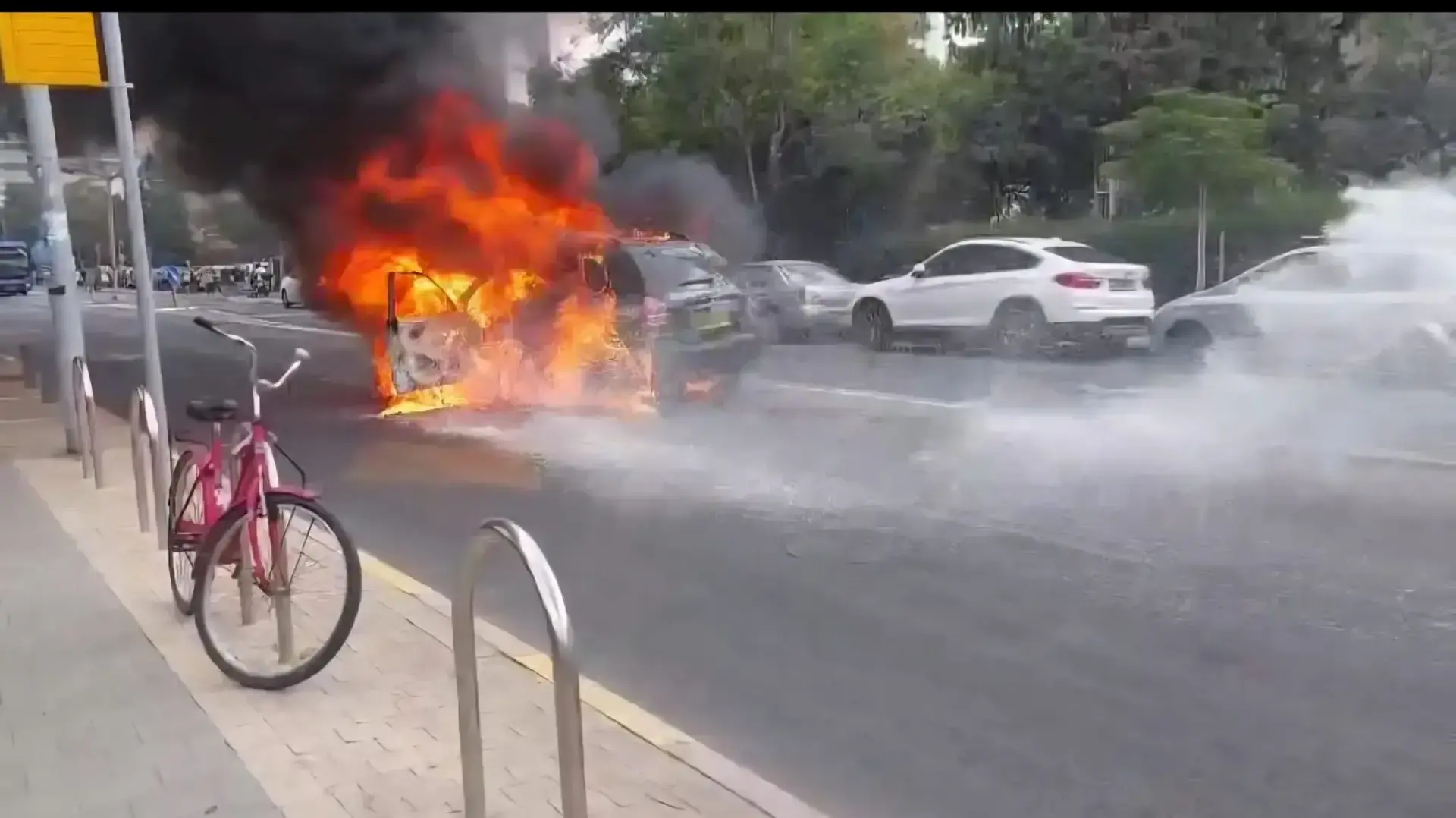 פיצוץ רכב ברחוב לה גארדיה תל אביב. 25 בספטמבר 2025 