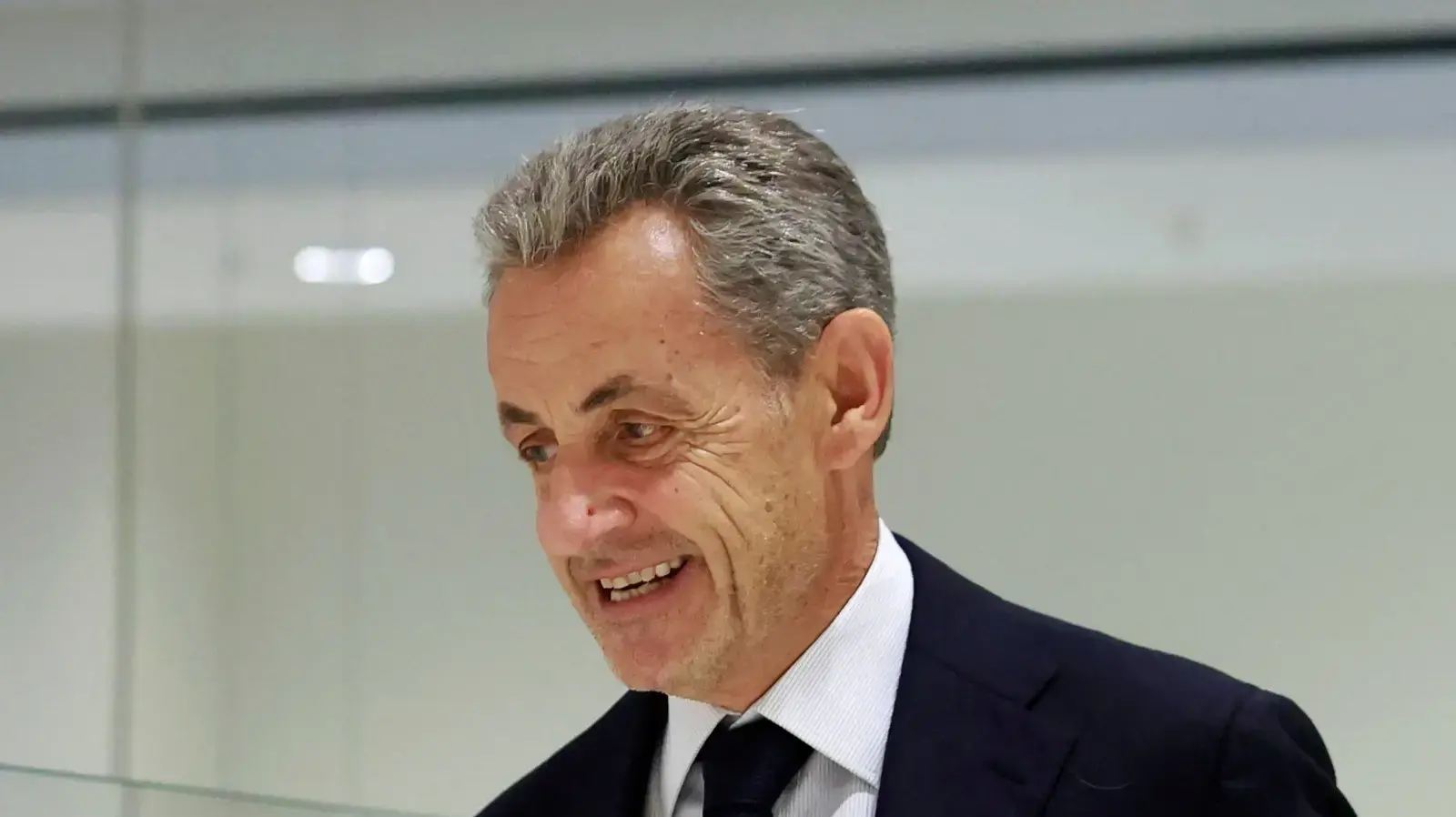 נשיא צרפת לשעבר ניקולא סרקוזי בבית משפט בפריז, 25 בספטמבר 2025 נשיא צרפת לשעבר ניקולא סרקוזי בבית משפט בפריז, 25 בספטמבר 2025