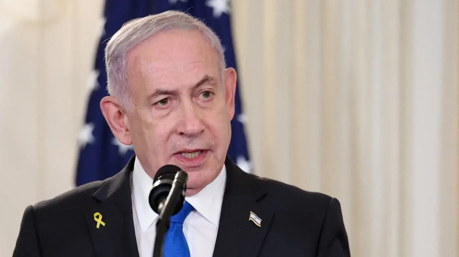 מסיבת עיתונאים של רה"מ נתניהו ונשיא ארה"ב טראמפ, אולם הנשפים בבית הלבן, 29 בספטמבר 2025 מסיבת עיתונאים של רה"מ נתניהו ונשיא ארה"ב טראמפ, אולם הנשפים בבית הלבן, 29 בספטמבר 2025