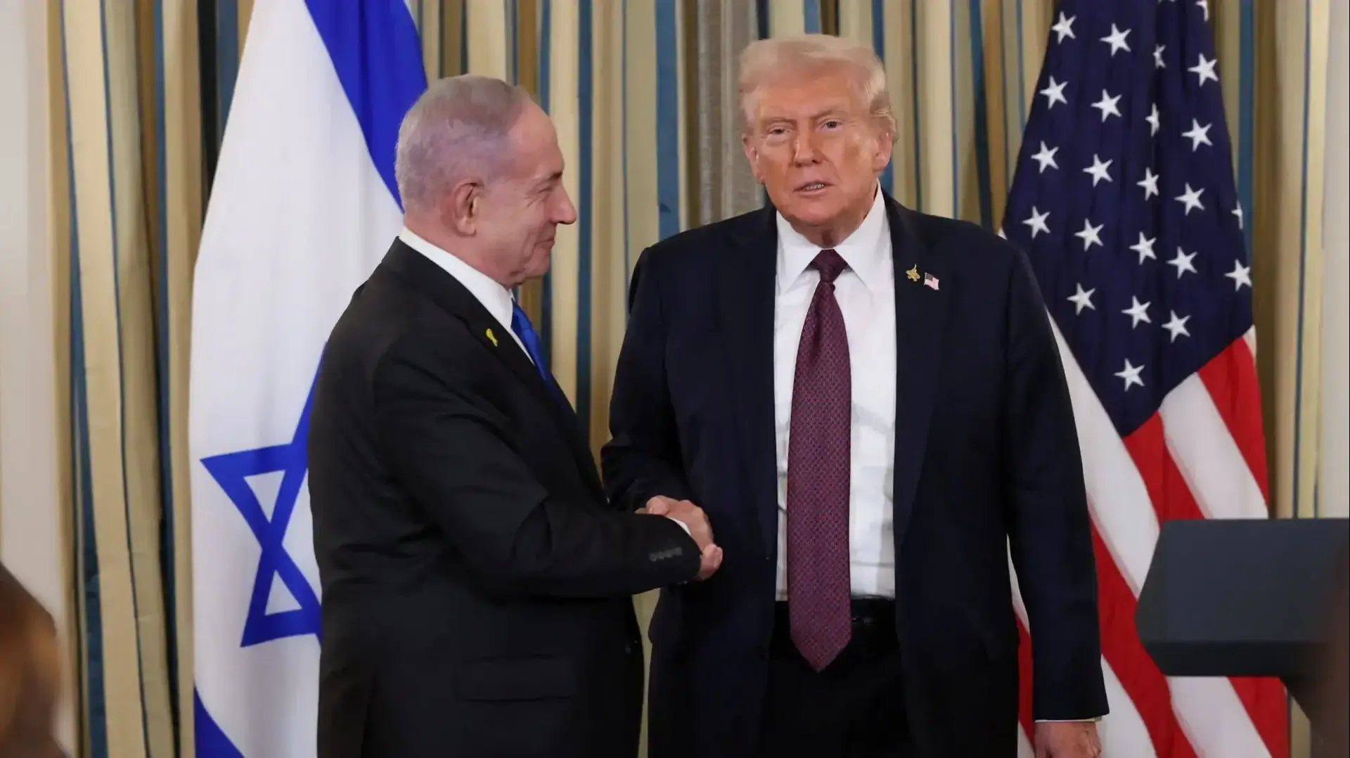 מסיבת עיתונאים של רה"מ נתניהו ונשיא ארה"ב טראמפ, אולם הנשפים בבית הלבן, 29 בספטמבר 2025 מסיבת עיתונאים של רה"מ נתניהו ונשיא ארה"ב טראמפ, אולם הנשפים בבית הלבן, 29 בספטמבר 2025