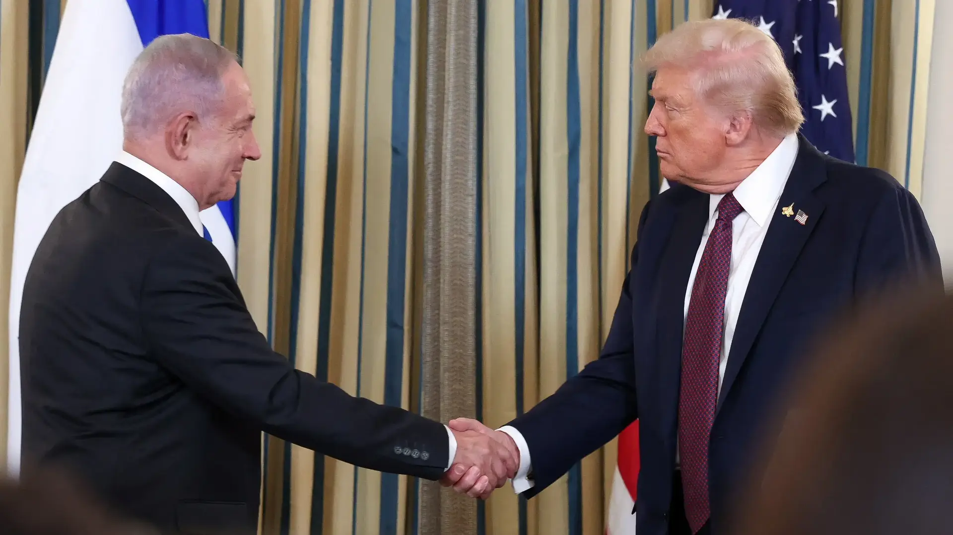 מסיבת עיתונאים של רה"מ נתניהו ונשיא ארה"ב טראמפ, אולם הנשפים בבית הלבן, 29 בספטמבר 2025 מסיבת עיתונאים של רה"מ נתניהו ונשיא ארה"ב טראמפ, אולם הנשפים בבית הלבן, 29 בספטמבר 2025