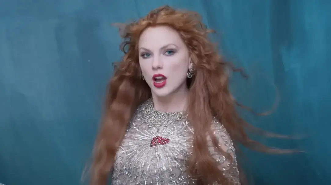טיילור סוויפט מבצעת את Blank Space בהופעה חיה בליון, צרפת. 3.6.2024 טיילור סוויפט מבצעת את Blank Space בהופעה חיה בליון, צרפת. 3.6.2024