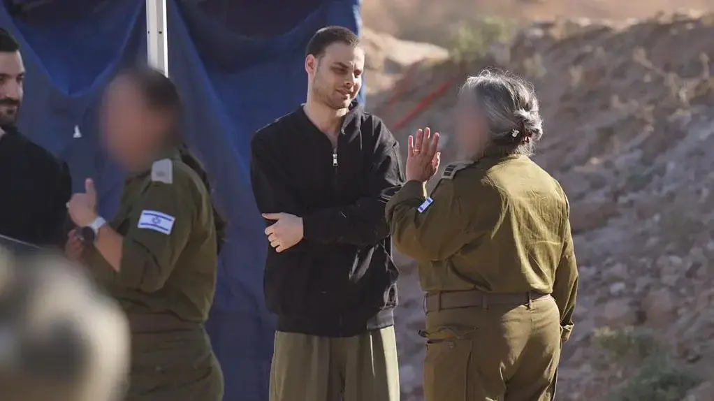 אלון אהל בשטח ישראל אלון אהל בשטח ישראל