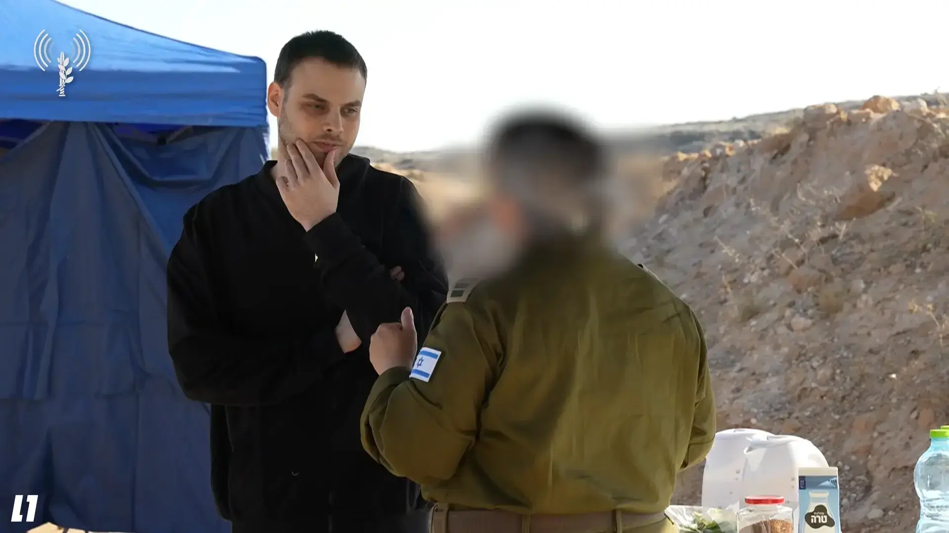 תיעוד של אלון אהל עם נציגי צהל תיעוד של אלון אהל עם נציגי צהל