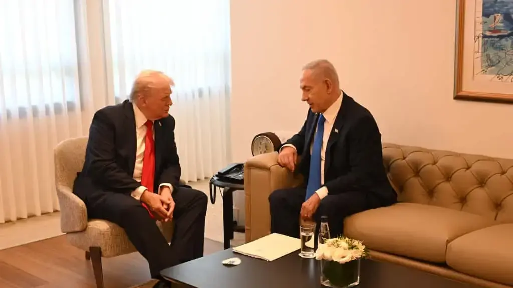 ראש הממשלה בנימין נתניהו נועד בכנסת עם נשיא ארה״ב דונלד טראמפ, 13 באוקטובר 2025 ראש הממשלה בנימין נתניהו נועד בכנסת עם נשיא ארה״ב דונלד טראמפ, 13 באוקטובר 2025