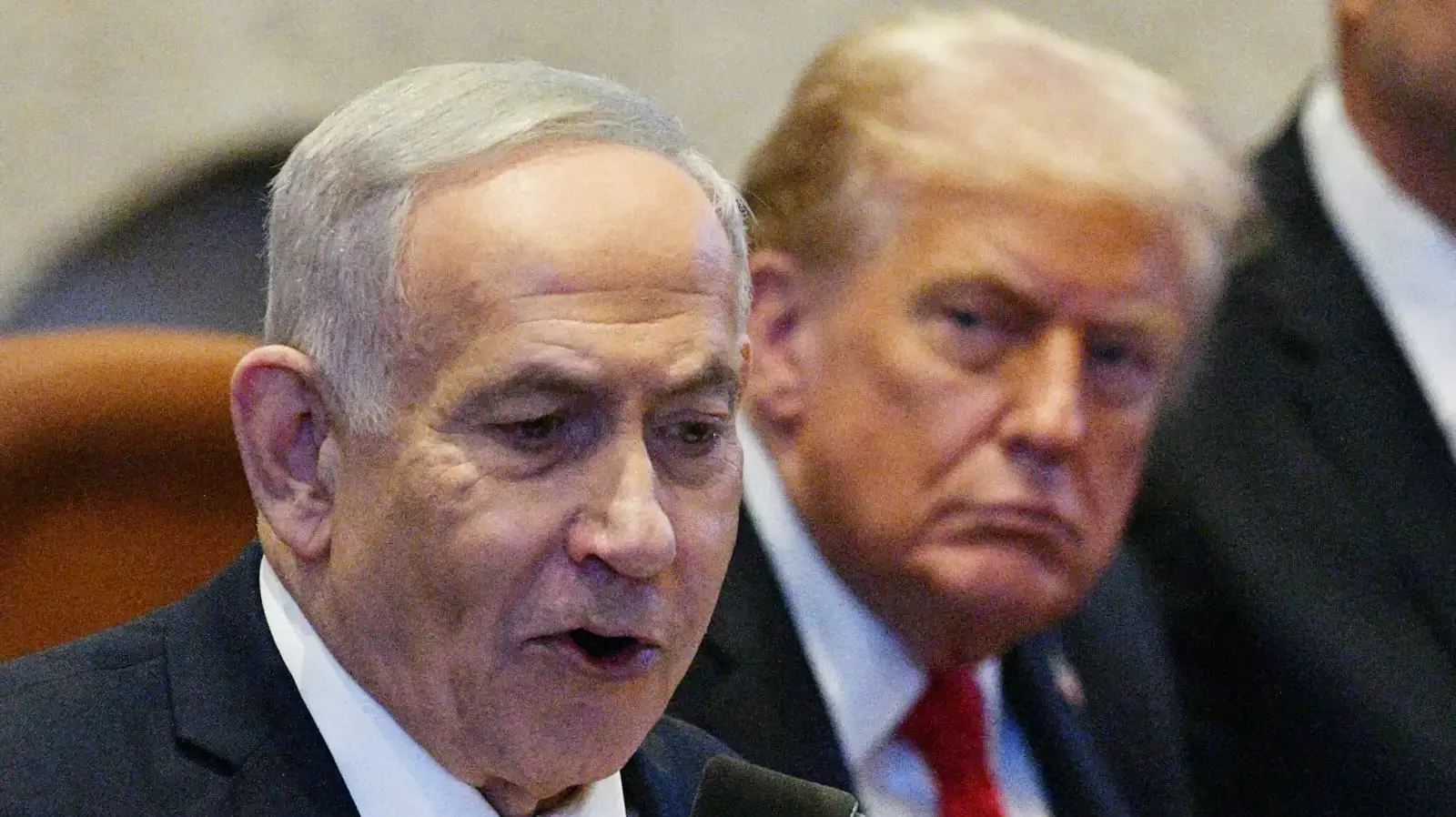 נשיא ארה"ב דונלד טראמפ, ראש הממשלה בנימין נתניהו, 13 באוקטובר 2025 נשיא ארה"ב דונלד טראמפ, ראש הממשלה בנימין נתניהו, 13 באוקטובר 2025