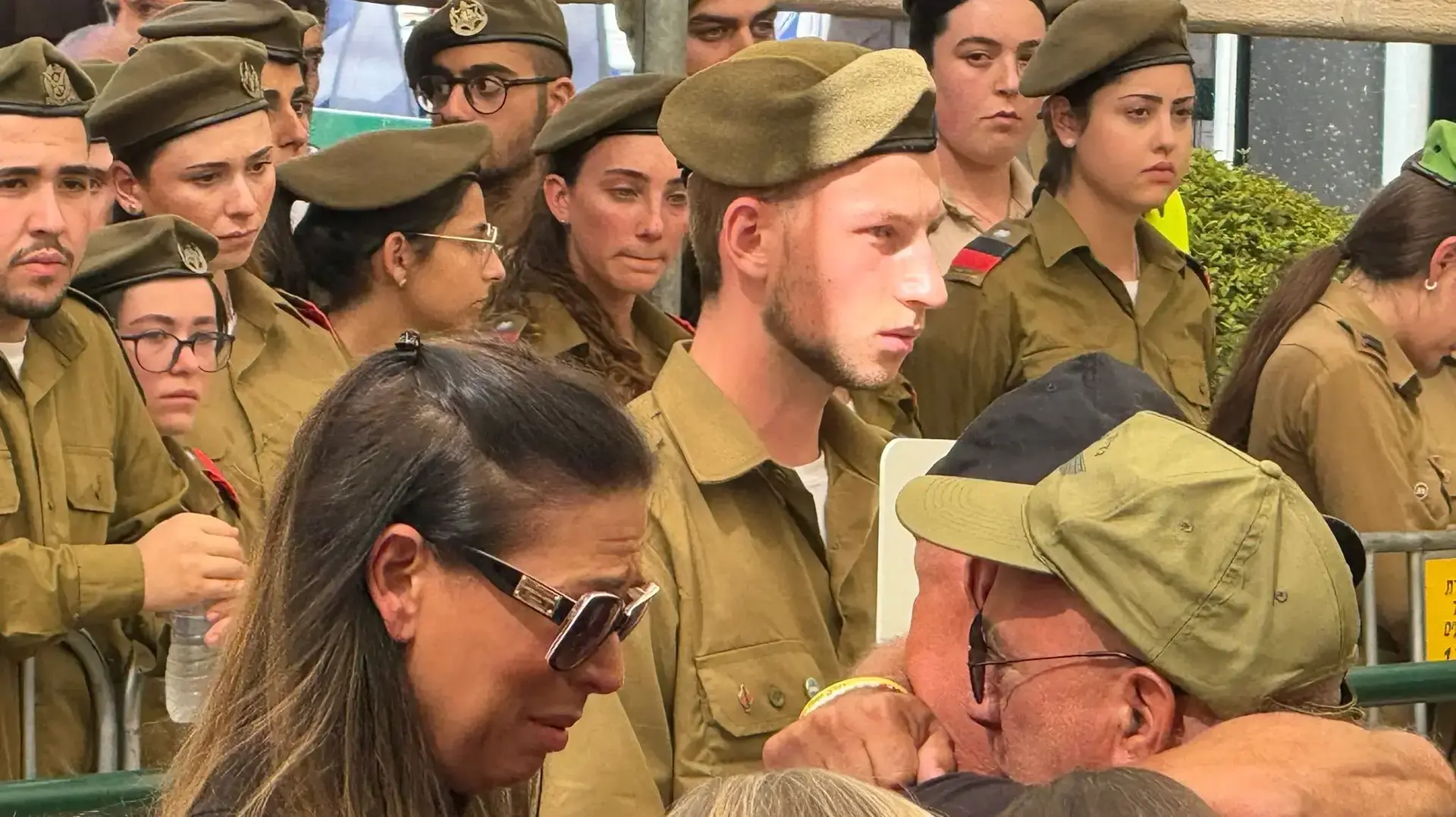 הלויית תמיר נמרודי, בית העלמין כפר סבא הלויית תמיר נמרודי, בית העלמין כפר סבא