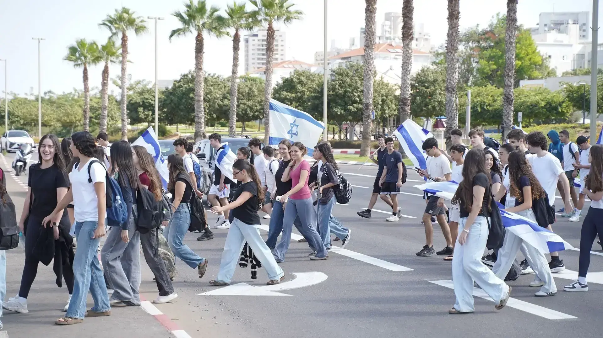 מסע הלוויה של ענבר הימן ז"ל, 17 באוקטובר 2025 מסע הלוויה של ענבר הימן ז"ל, 17 באוקטובר 2025