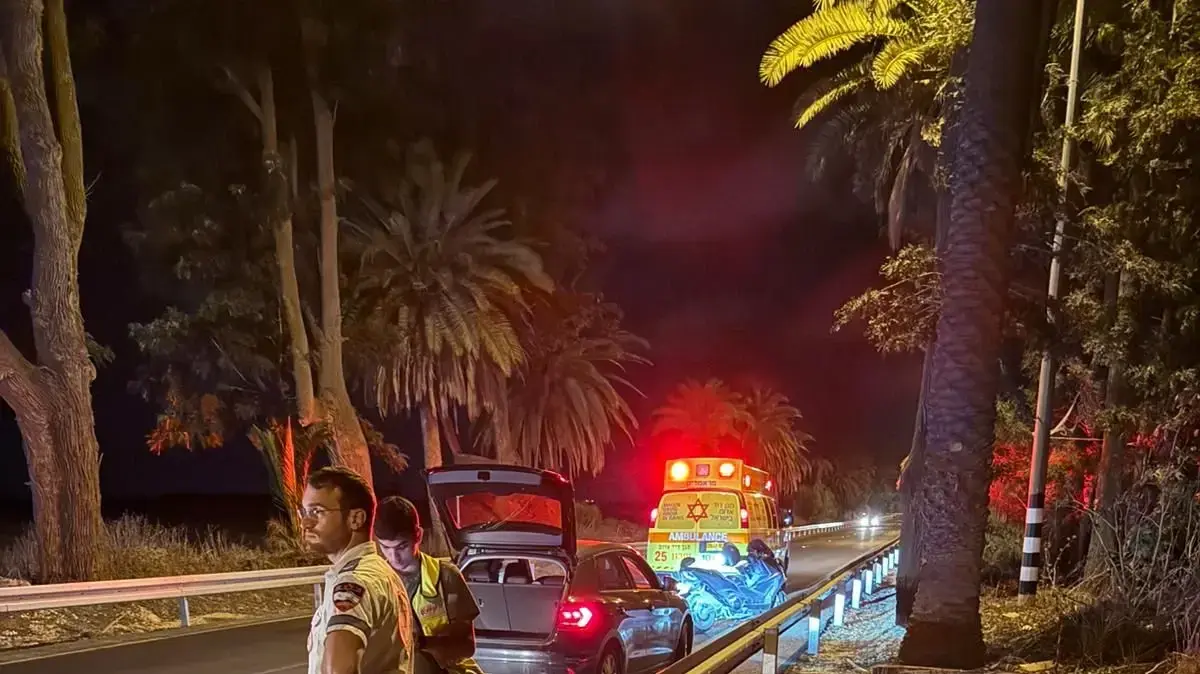 גבר נהרג מפגיעת רכב בכביש 652 בסמוך לפרדס חנה גבר נהרג מפגיעת רכב בכביש 652 בסמוך לפרדס חנה