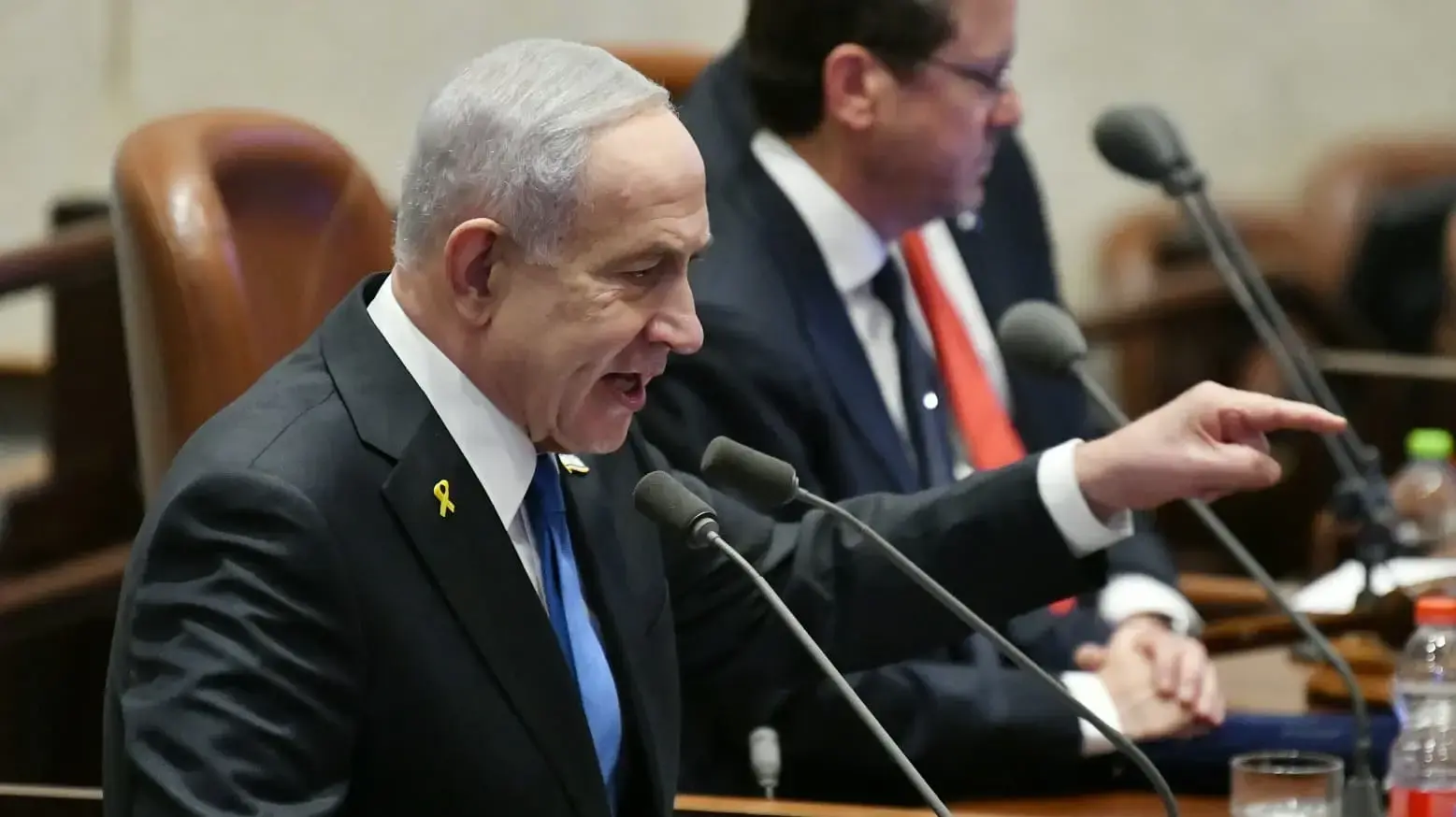 מהומה בטקס פתיחת כנס החורף בכנסת מהומה בטקס פתיחת כנס החורף בכנסת