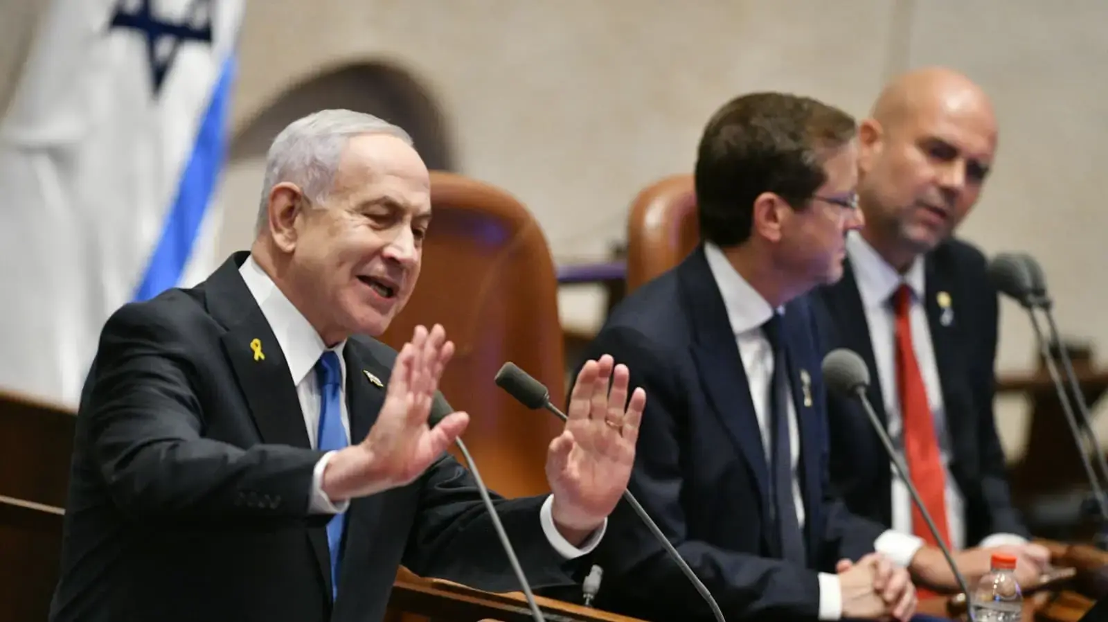 מהומה בטקס פתיחת כנס החורף בכנסת מהומה בטקס פתיחת כנס החורף בכנסת