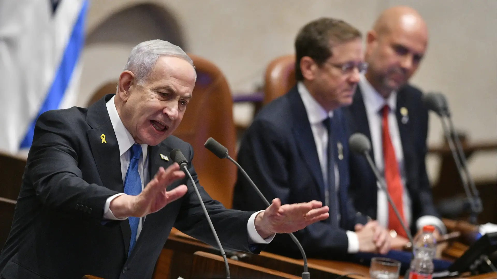 רה"מ בנימין נתניהו,נשיא המדינה יצחק הרצוג, יו"ר הכנסת אמיר אוחנה, פתיחת מושב הכנסת, 20 באוקטובר 2025 רה"מ בנימין נתניהו,נשיא המדינה יצחק הרצוג, יו"ר הכנסת אמיר אוחנה, פתיחת מושב הכנסת, 20 באוקטובר 2025