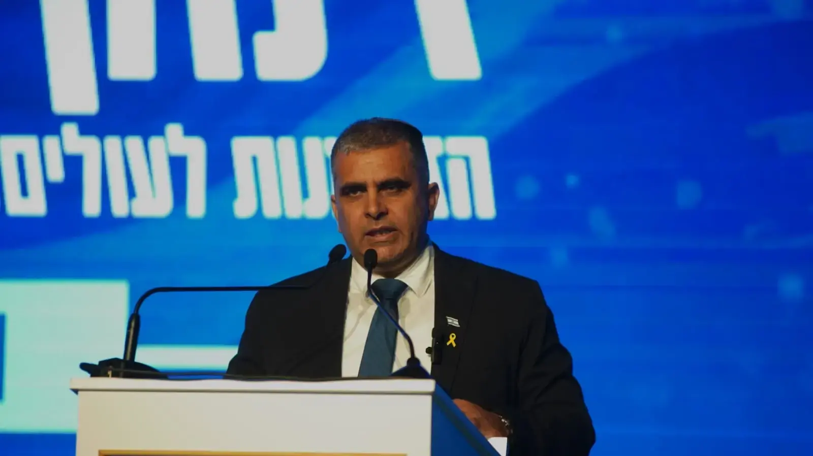 שר העלייה והקליטה, אופיר סופר. שר העלייה והקליטה, אופיר סופר.