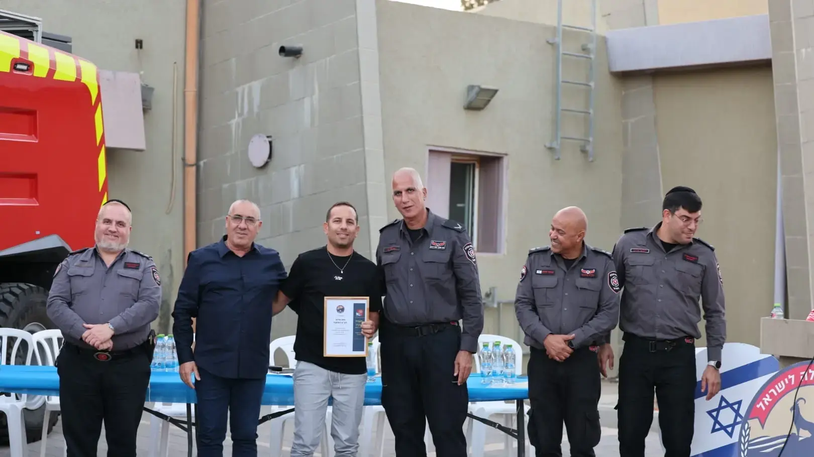 טקס הענקת תעודות למתנדבים חרדים בכבאות והצלה דרום טקס הענקת תעודות למתנדבים חרדים בכבאות והצלה דרום