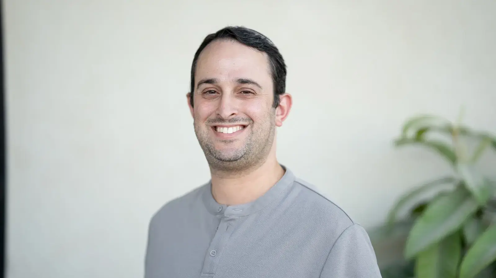 ד"ר אשר ולר, פסיכיאטר ילדים ונוער, מנהל מקצועי מרפאת נוער ב- ICA המרכז הישראלי להתמכרויות ובריאות הנפש ד"ר אשר ולר, פסיכיאטר ילדים ונוער, מנהל מקצועי מרפאת נוער ב- ICA המרכז הישראלי להתמכרויות ובריאות הנפש