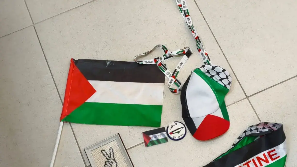 הציוד שנתפס בביתו של מזכ"ל בל"ד לשעבר, בנובמבר 2025 הציוד שנתפס בביתו של מזכ"ל בל"ד לשעבר, בנובמבר 2025