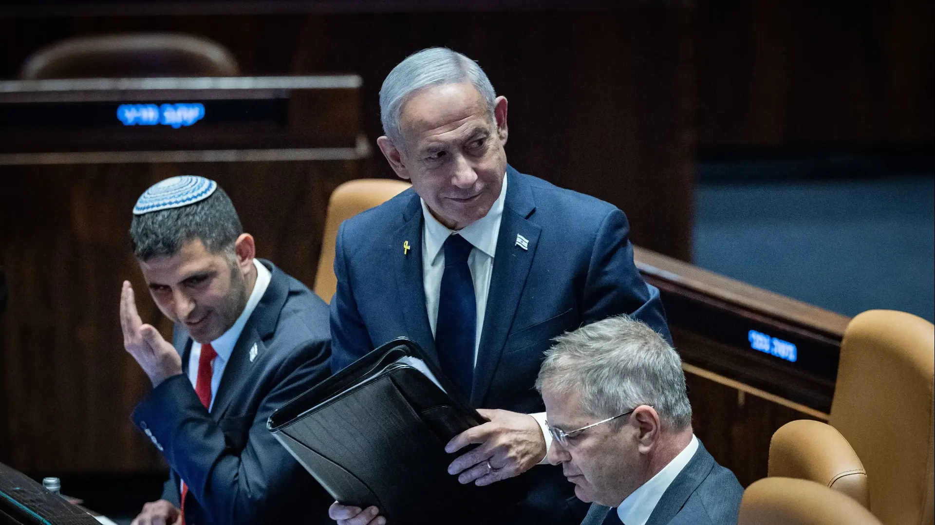 ראש הממשלה בנימין נתניהו, דיון 40 חתימות בנושא ועדת חקירה ממלכתית, מליאת הכנסת, 10 בנובמבר 2025 ראש הממשלה בנימין נתניהו, דיון 40 חתימות בנושא ועדת חקירה ממלכתית, מליאת הכנסת, 10 בנובמבר 2025