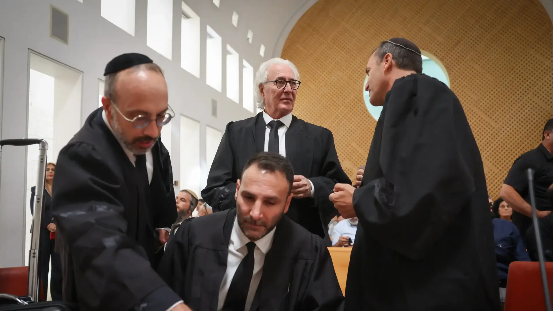 עתירות חקירת הדלפת הסרטון בפרשת שדה תימן, בימ"ש העליון. 11 בנובמבר 2025 עתירות חקירת הדלפת הסרטון בפרשת שדה תימן, בימ"ש העליון. 11 בנובמבר 2025