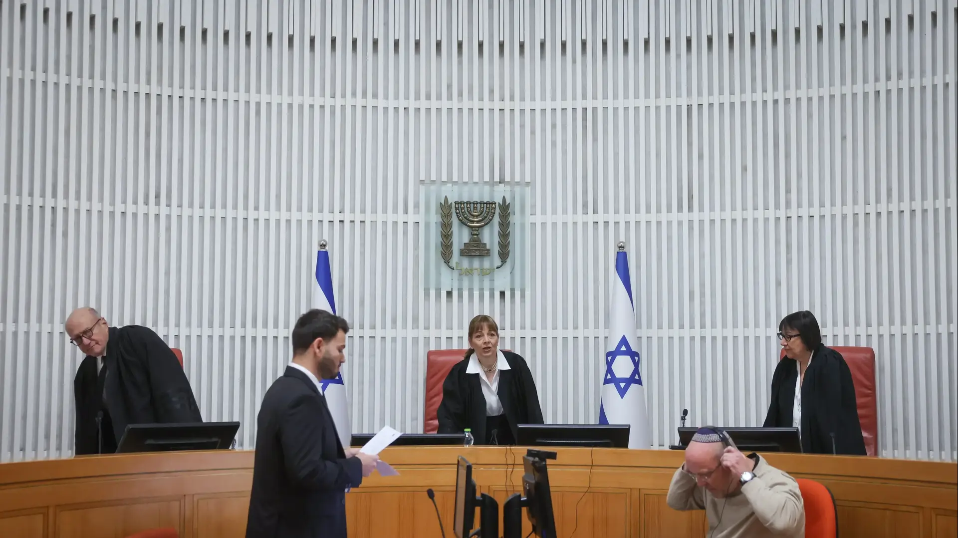 עתירות חקירת הדלפת הסרטון בפרשת שדה תימן, בימ"ש העליון. 11 בנובמבר 2025 עתירות חקירת הדלפת הסרטון בפרשת שדה תימן, בימ"ש העליון. 11 בנובמבר 2025