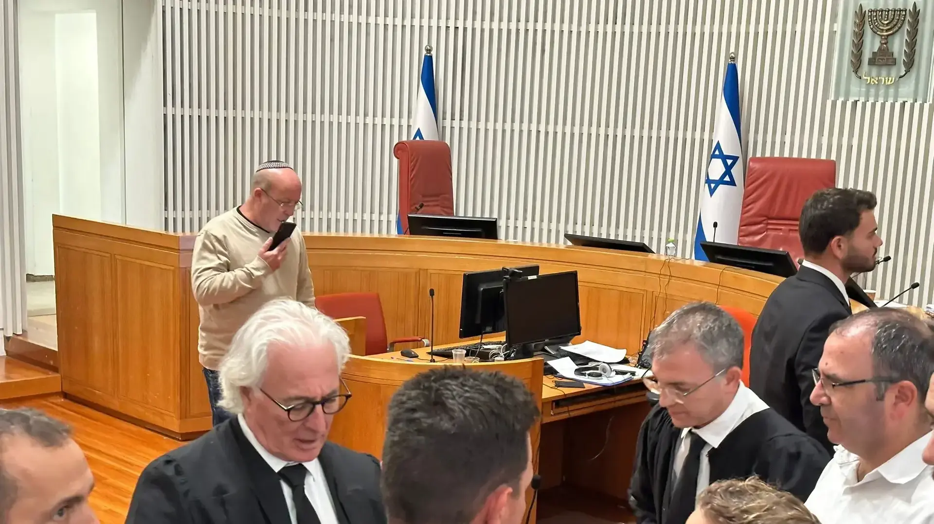 עתירות חקירת הדלפת הסרטון בפרשת שדה תימן, בימ"ש העליון. 11 בנובמבר 2025 עתירות חקירת הדלפת הסרטון בפרשת שדה תימן, בימ"ש העליון. 11 בנובמבר 2025