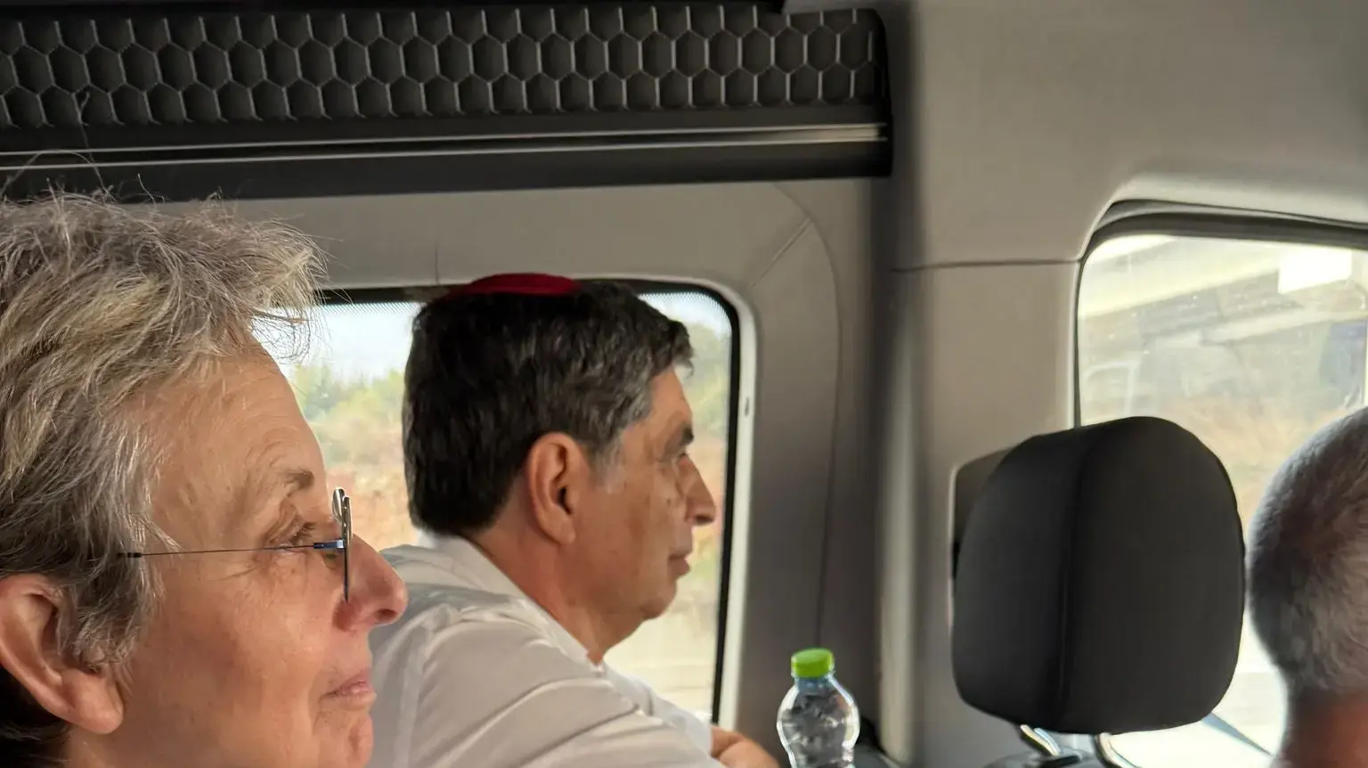 מתוך רכבם של משפחת גולדין במסע הארון של הדר גולדין, 11 בנובמבר 2025