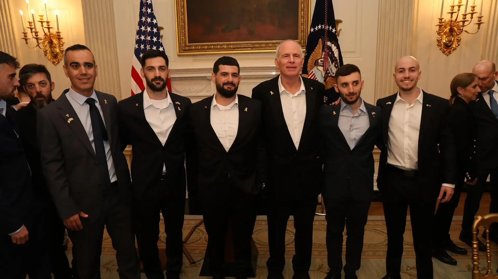 פגישת פדויי השבי עם הנשיא טראמפ, הבית הלבן, 20 בנובמבר 2025 פגישת פדויי השבי עם הנשיא טראמפ, הבית הלבן, 20 בנובמבר 2025