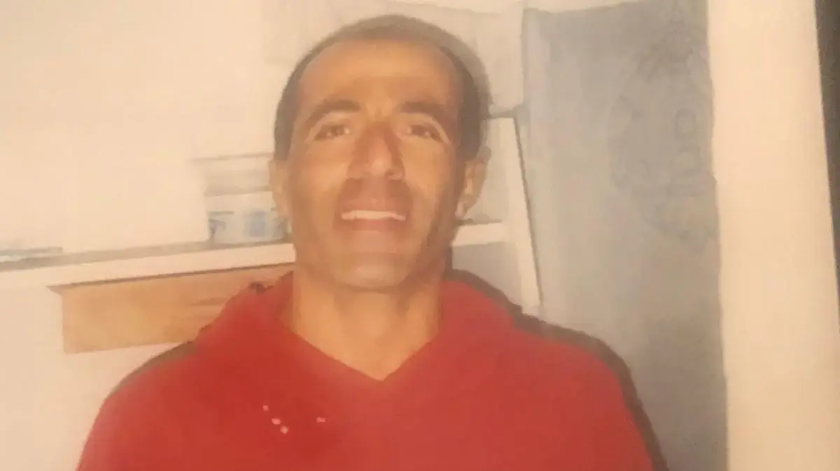 תיעוד נדיר של מרגל האטום מרדכי ואנונו מתוך התא השמור בכלא שבו הוחזק בבידוד תיעוד נדיר של מרגל האטום מרדכי ואנונו מתוך התא השמור בכלא שבו הוחזק בבידוד