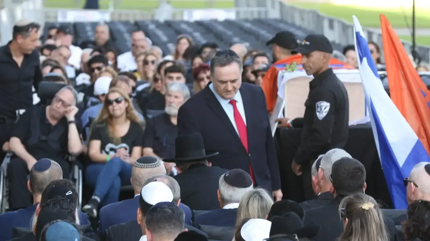 שר הביטחון ישראל כ"ץ, הלווית מרים פיירברג, אצטדיון נתניה, 23 בנובמבר 2025 שר הביטחון ישראל כ"ץ, הלווית מרים פיירברג, אצטדיון נתניה, 23 בנובמבר 2025