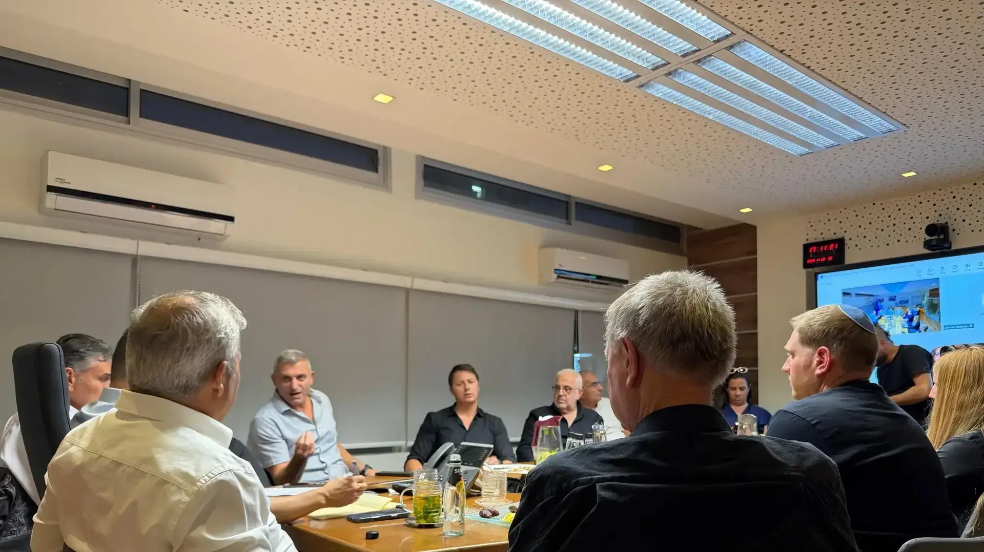 ראשי הרשויות בנגב: ״מדינת ישראל תתעוררי - השבעה באוקטובר הבא בפתח!״ ראשי הרשויות בנגב: ״מדינת ישראל תתעוררי - השבעה באוקטובר הבא בפתח!״