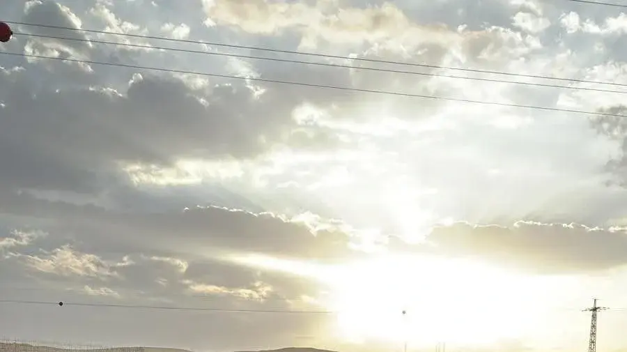 חלק מחומת ההפרדה באזור הר חברון קרס בעקבות הגשמים והאזור כעת פרוץ לכניסה מיו"ש
