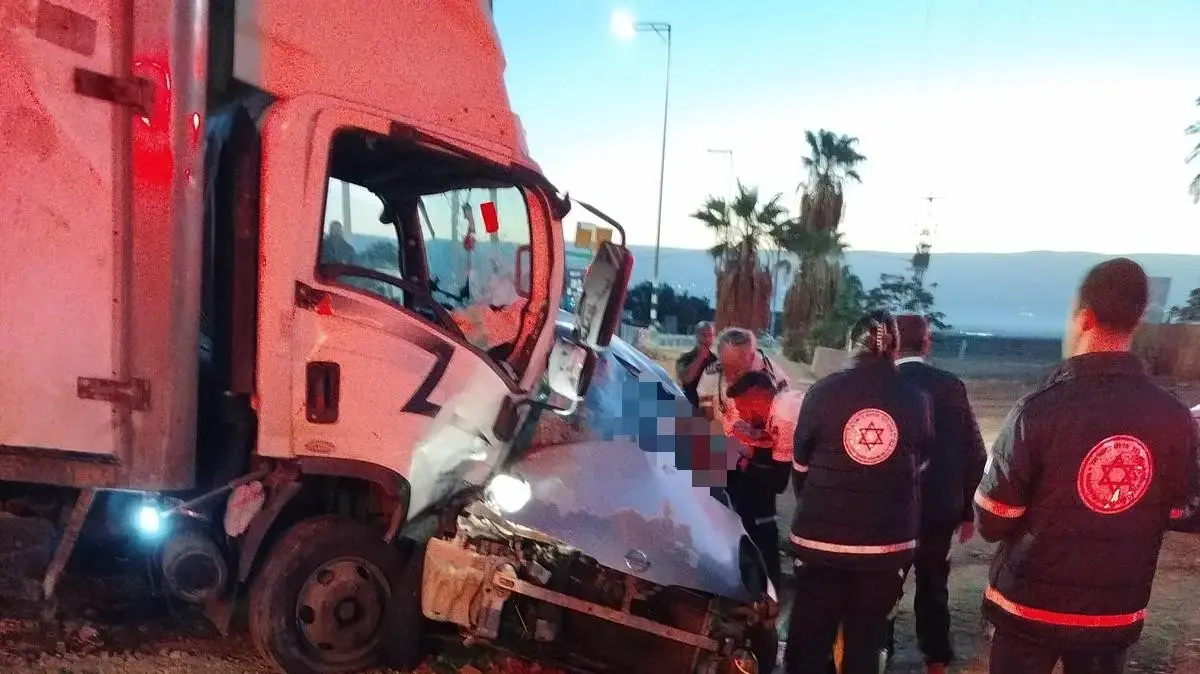 תאונת הדרכים בכביש 1 בה נהרגו שני בני אדם