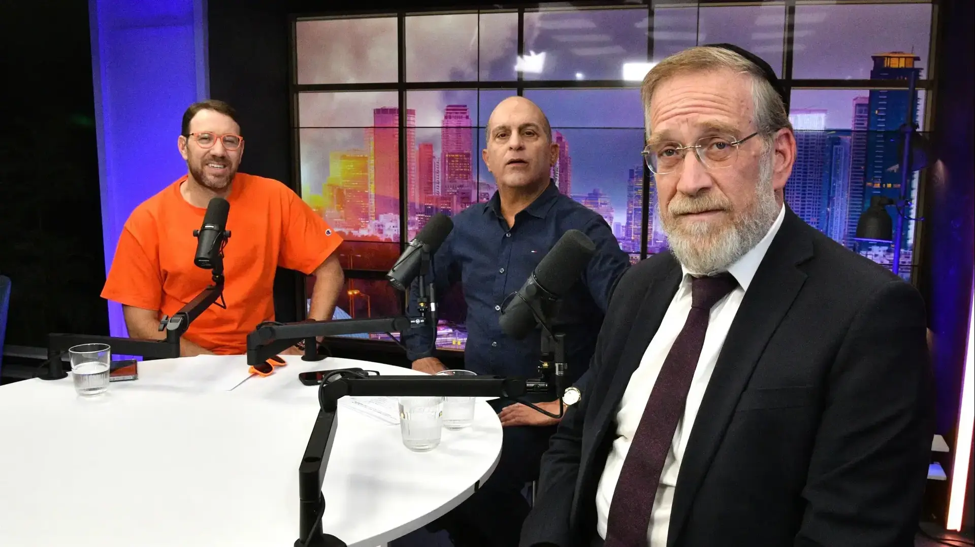 יצחק פינדרוס בראיון לברק סרי ויהודה שלזינגר, 27 בנובמבר 2025 יצחק פינדרוס בראיון לברק סרי ויהודה שלזינגר, 27 בנובמבר 2025