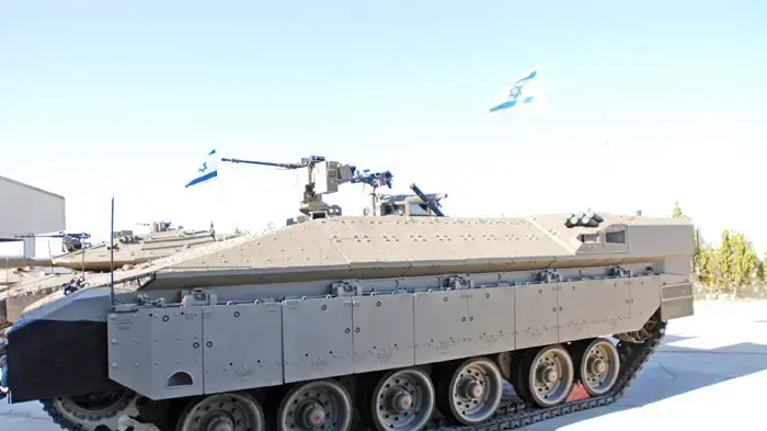 הנגמ"ש החדש שהוצג בטקס הפרידה מראש מנת"ק, תא"ל עמיר ניר
