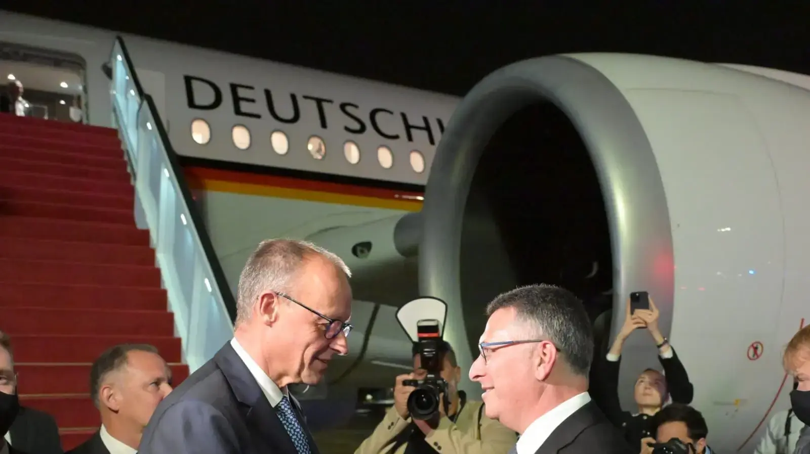 שר החוץ גדעון סע קיבל את פניו של קאנצלר גרמניה פרידריך מרץ, 6 בדצמבר 2025 שר החוץ גדעון סע קיבל את פניו של קאנצלר גרמניה פרידריך מרץ, 6 בדצמבר 2025