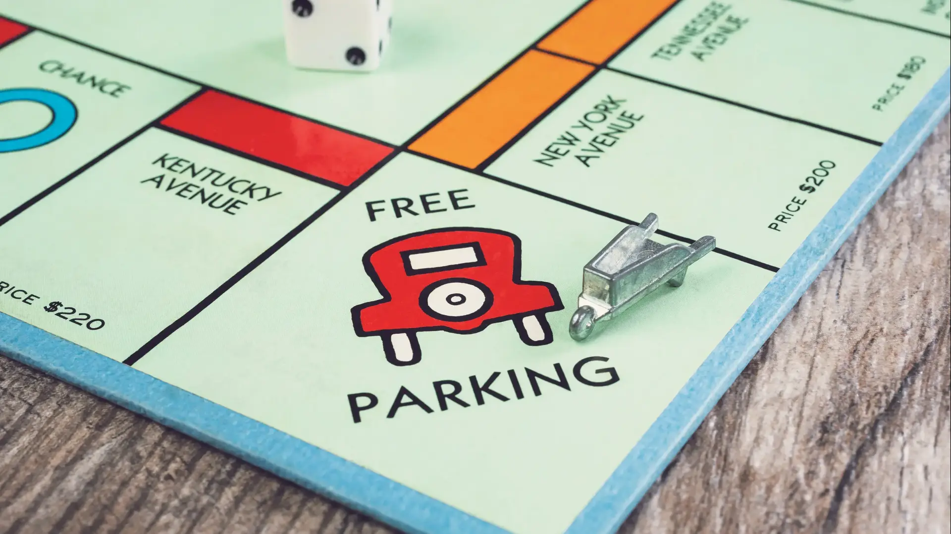 משבצת "חניה חופשית" (Free Parking) במשחק מונופול משבצת "חניה חופשית" (Free Parking) במשחק מונופול