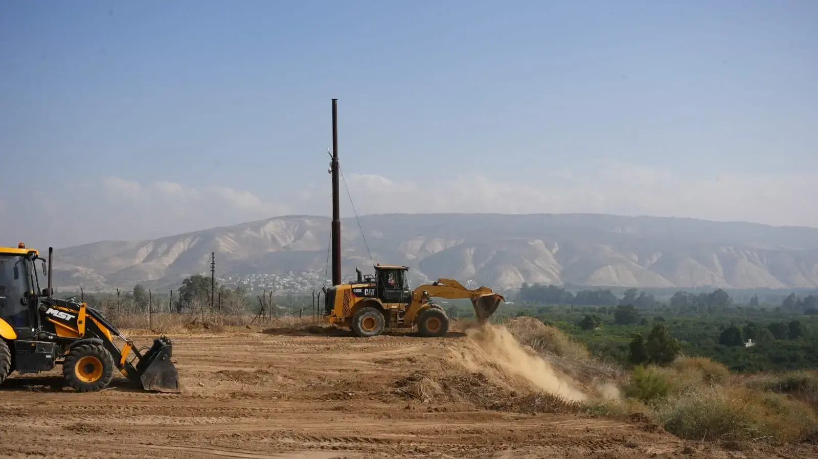 עבודות להקמת המכשול הביטחוני בגבול המזרחי עבודות להקמת המכשול הביטחוני בגבול המזרחי